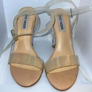 CARRSON Steve Madden heels